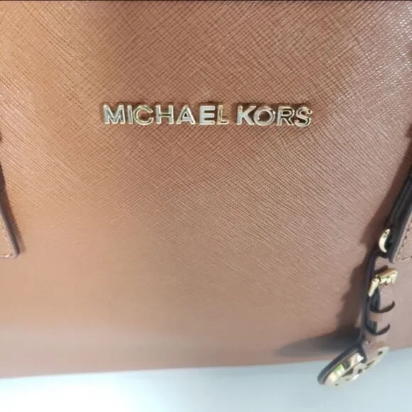 Michael Kors Jet Set travel tote bag - Picture 3 of 15